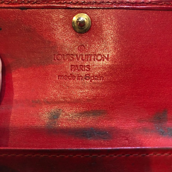 Authentic Louis Vuitton red Epi key ring wallet - Picture 7 of 9